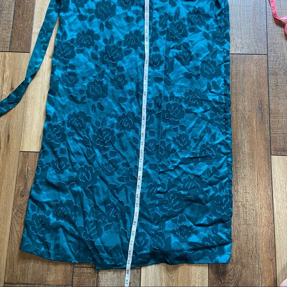 Vintage Victoria’s Secret Gold Label Robe Size S - Picture 14 of 15